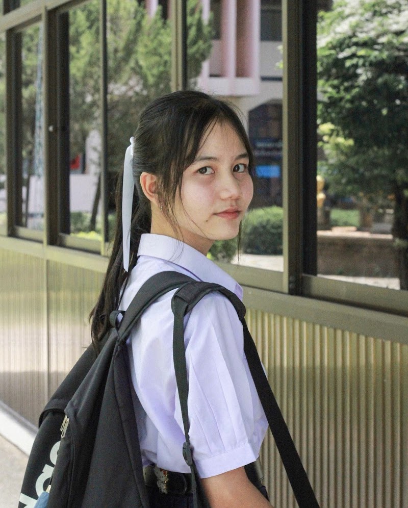 แพรว